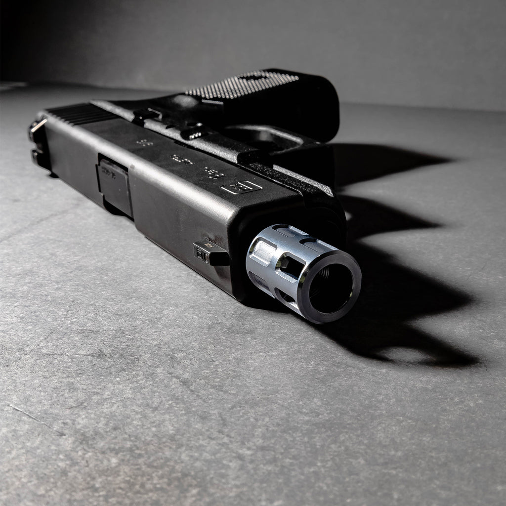 Universal Lockstep Arms